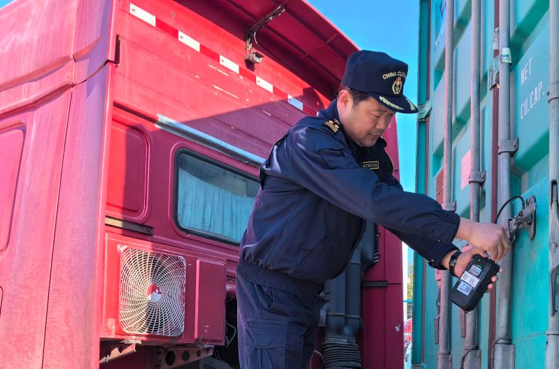 山东邮政开通首条国际邮件海空联运通道（图）